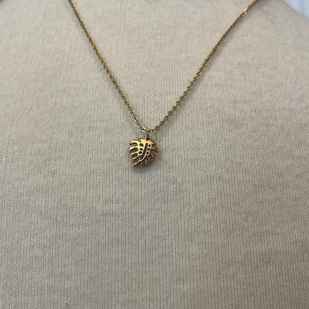 Palm Leaf Necklace